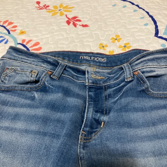 Jeans - Picture 2 of 3